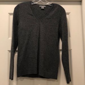 Very good condition dark gray cashmere sweater